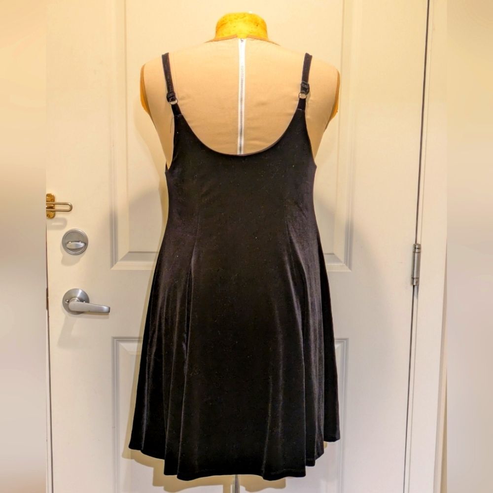 EUC XL Black Stretch Velvet Gothic Spaghetti Strap Skater Dress - Picture 4 of 6